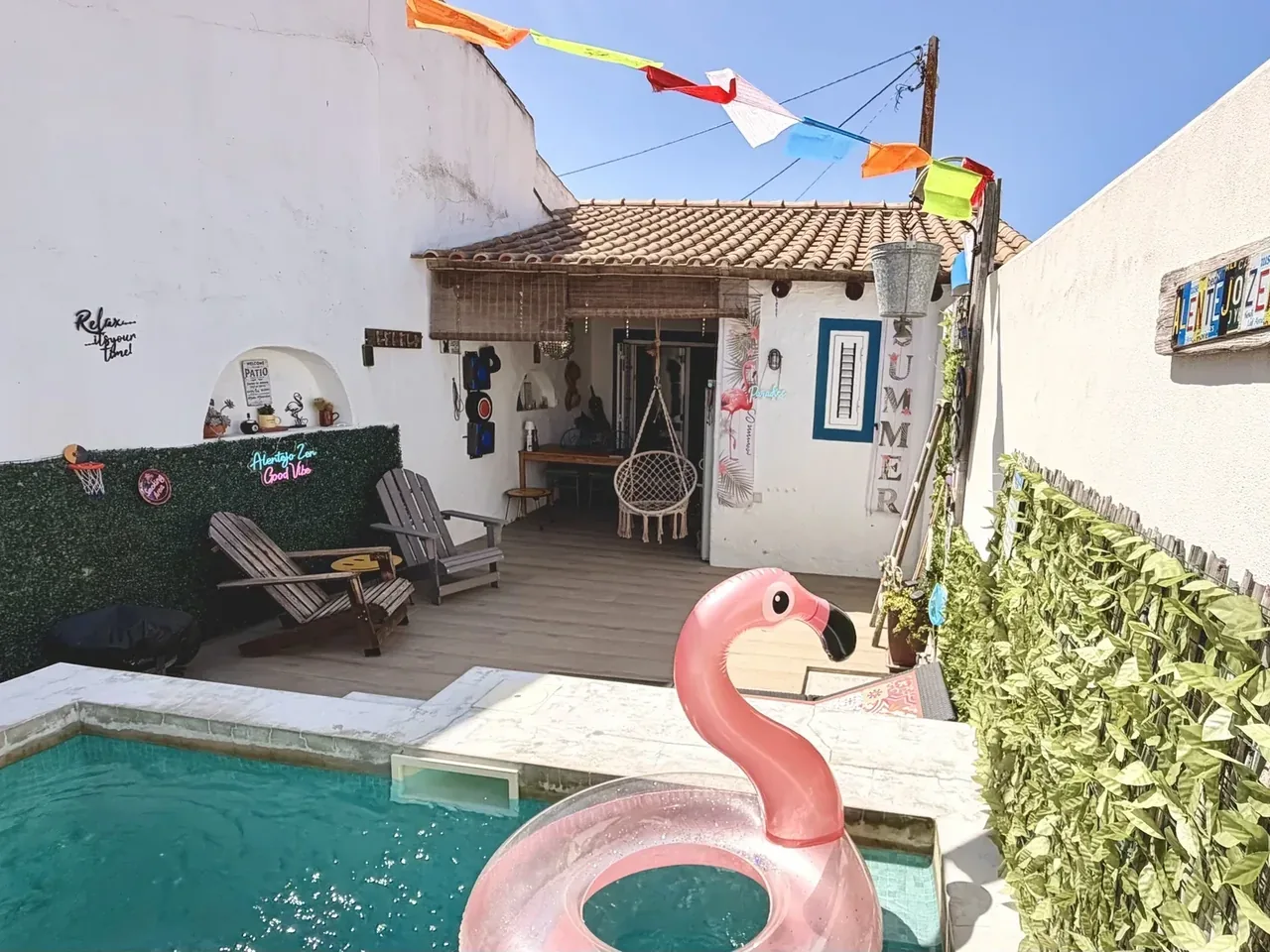 Private pool and colourful courtyard at Alentejo Zen BnB